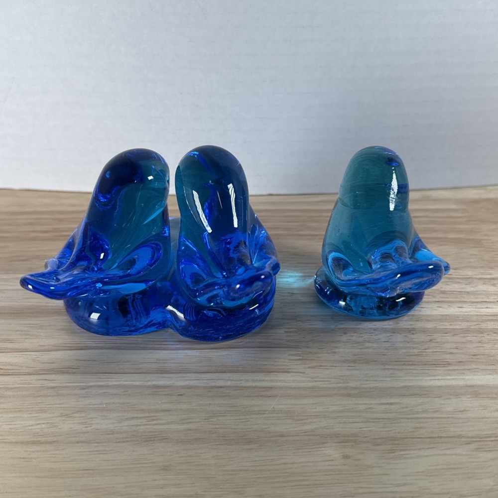 2 Vintage Leonard Leo Ward Bluebird of Happiness Glass Figurine Signed 1989 1991 - Picture 3 of 9